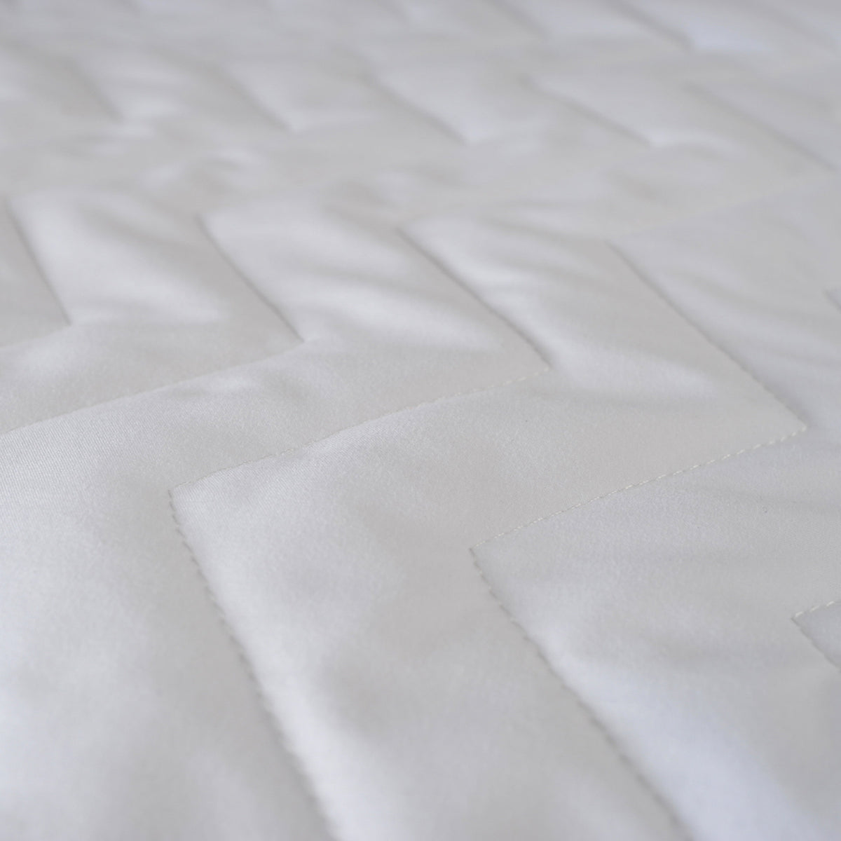 Waterproof Cotton Mattress Protector from Roseland Furniture