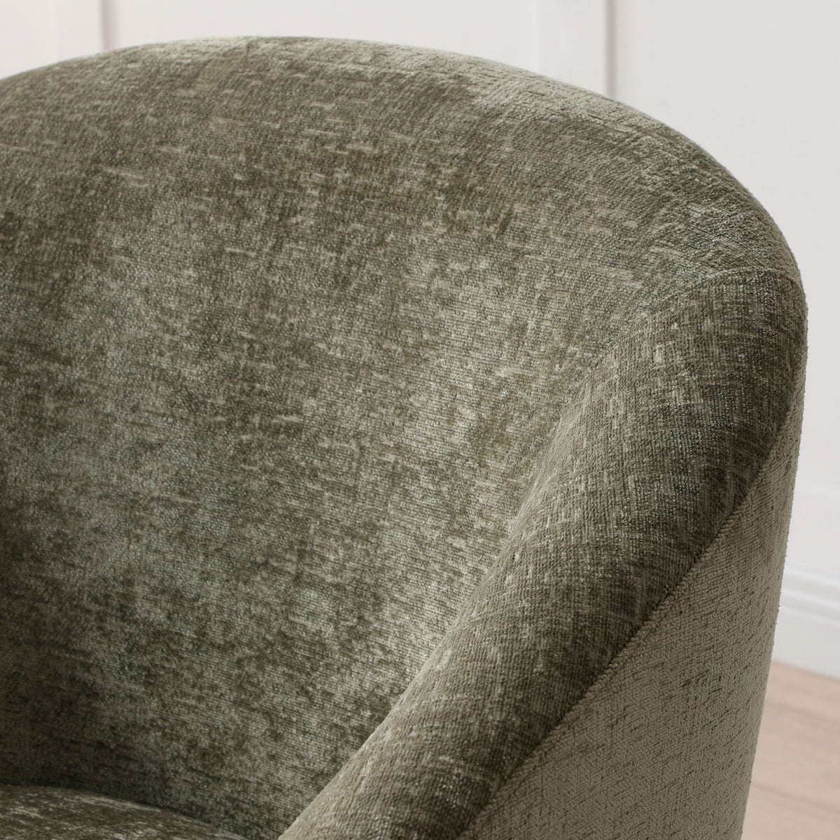 Calloway Soft Chenille Accent Chair from Roseland Furniture