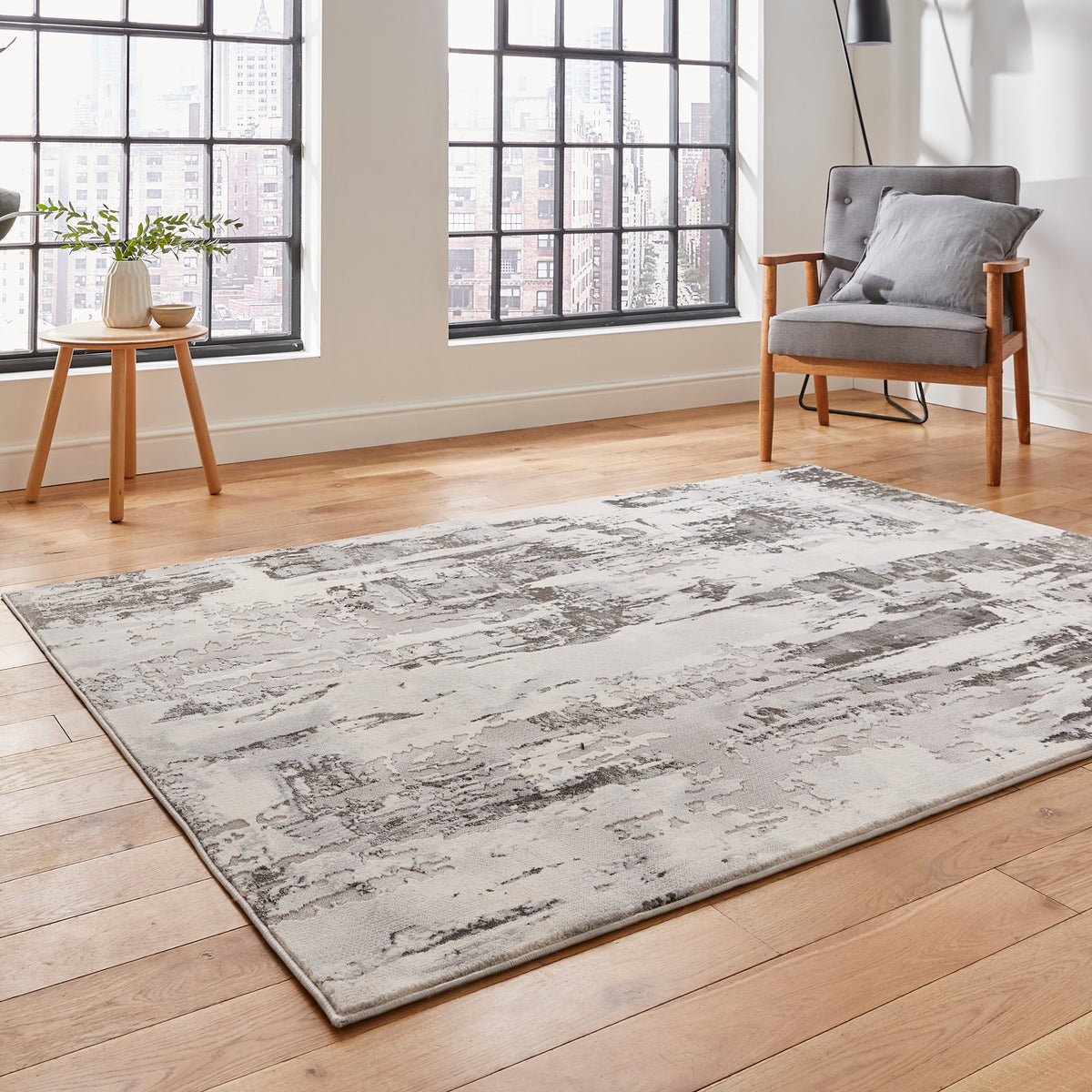 Aldrin Grey Ivory Distressed Patterned Rug for bedroom