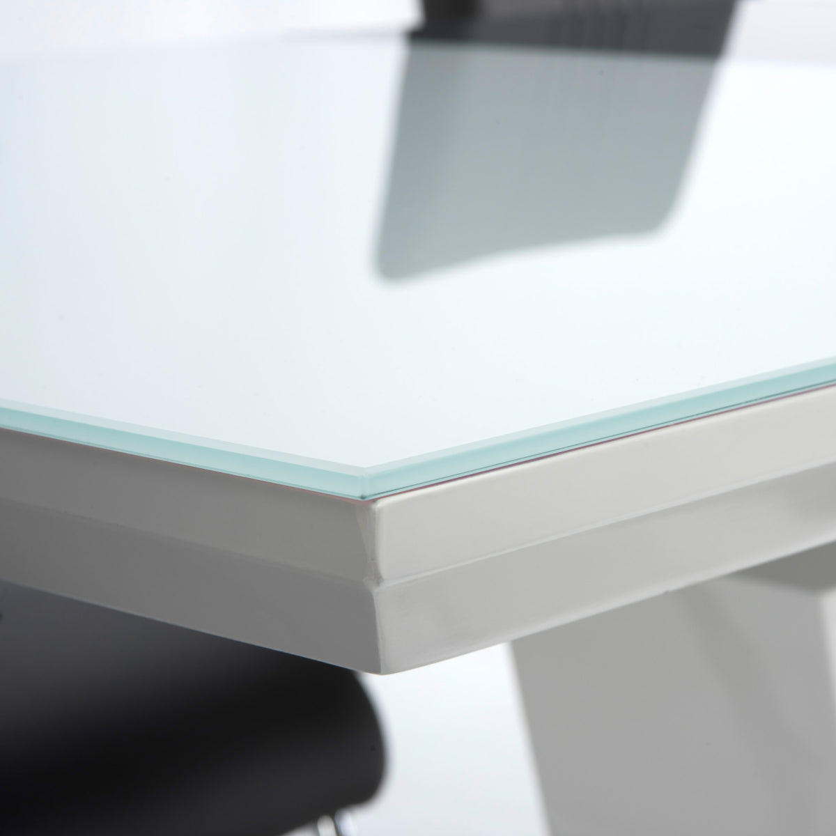 Trent Gloss Extending Dining Table