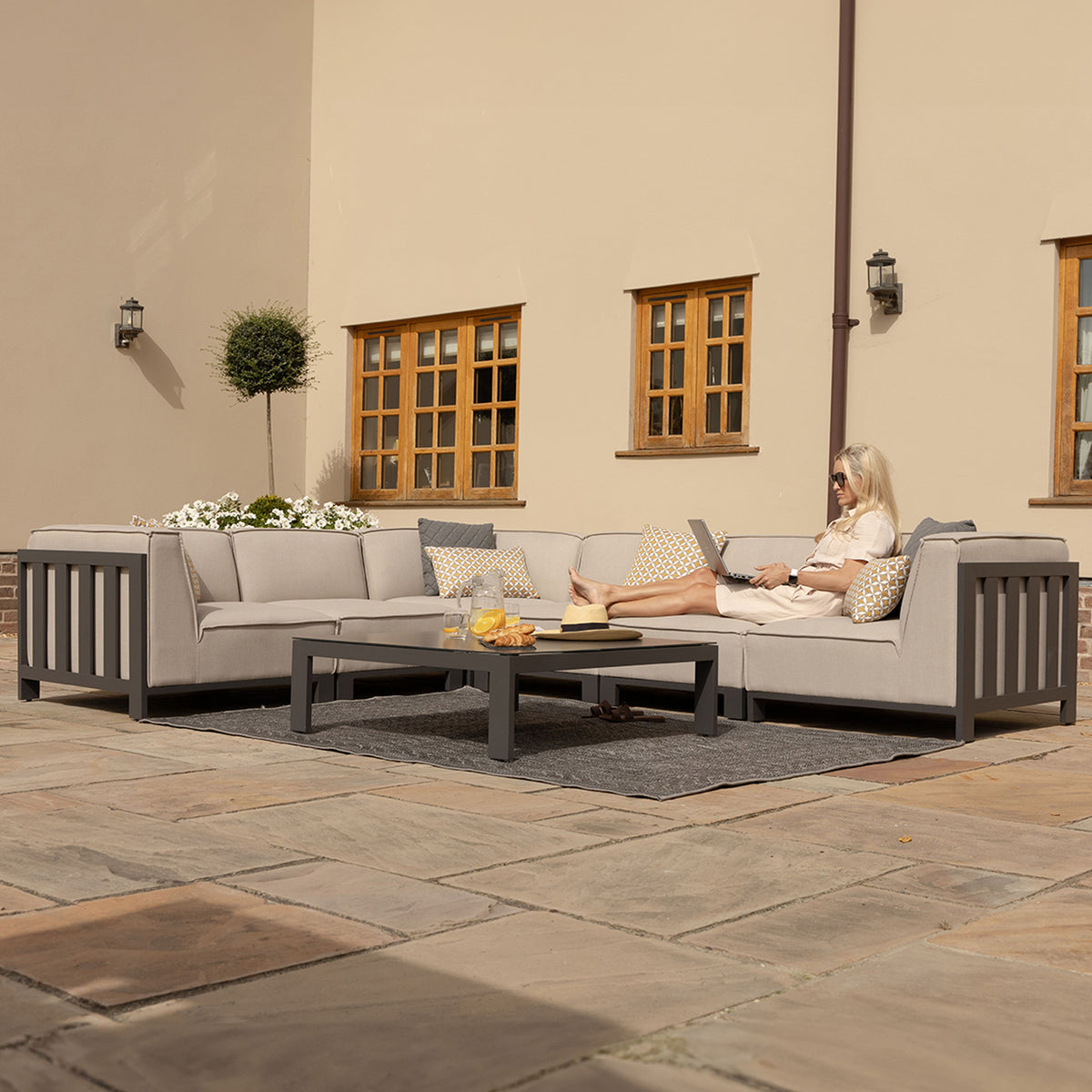 Maze Ibiza Outdoor Medium Corner Sofa Set With Square Table