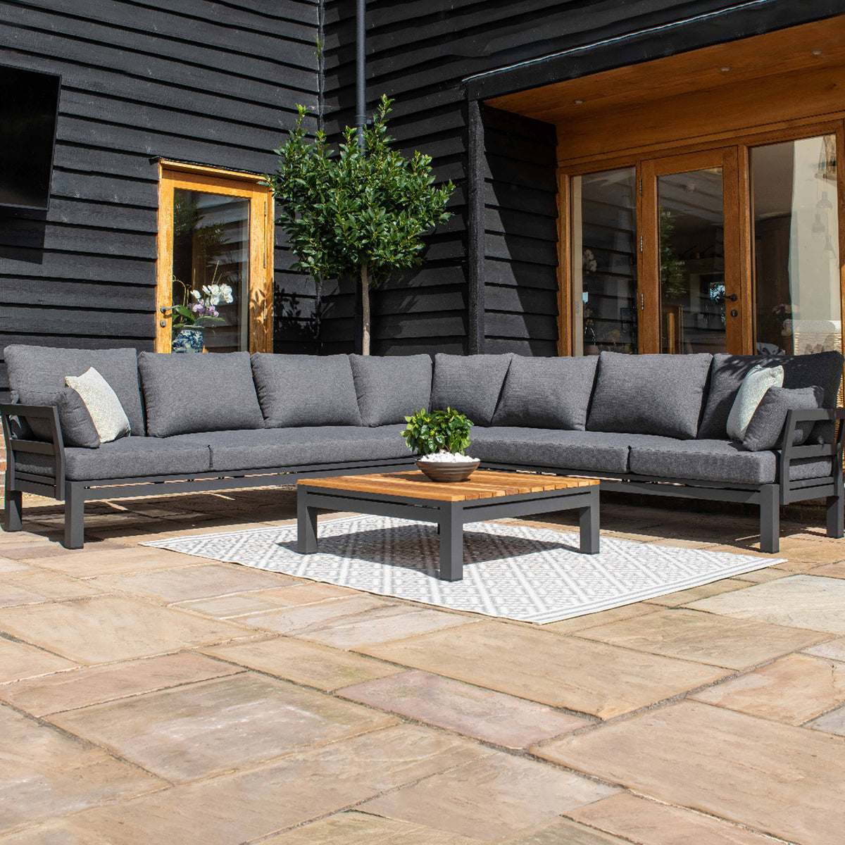 Maze Oslo Large Outdoor Corner Sofa Group from Roseland Furniture