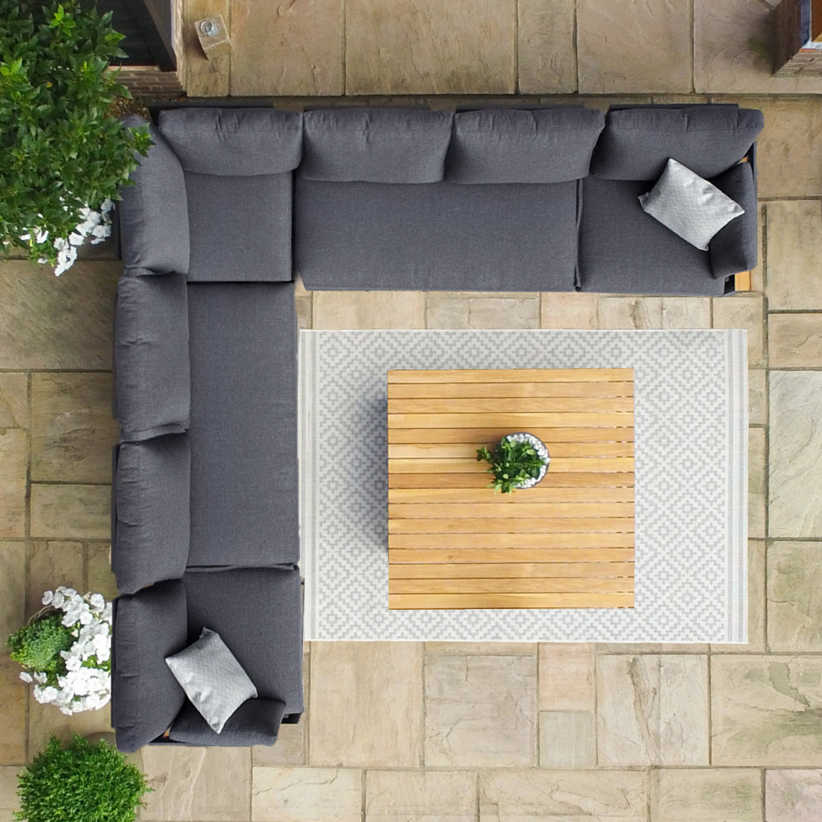 Maze Oslo Large Outdoor Corner Sofa Group from Roseland Furniture