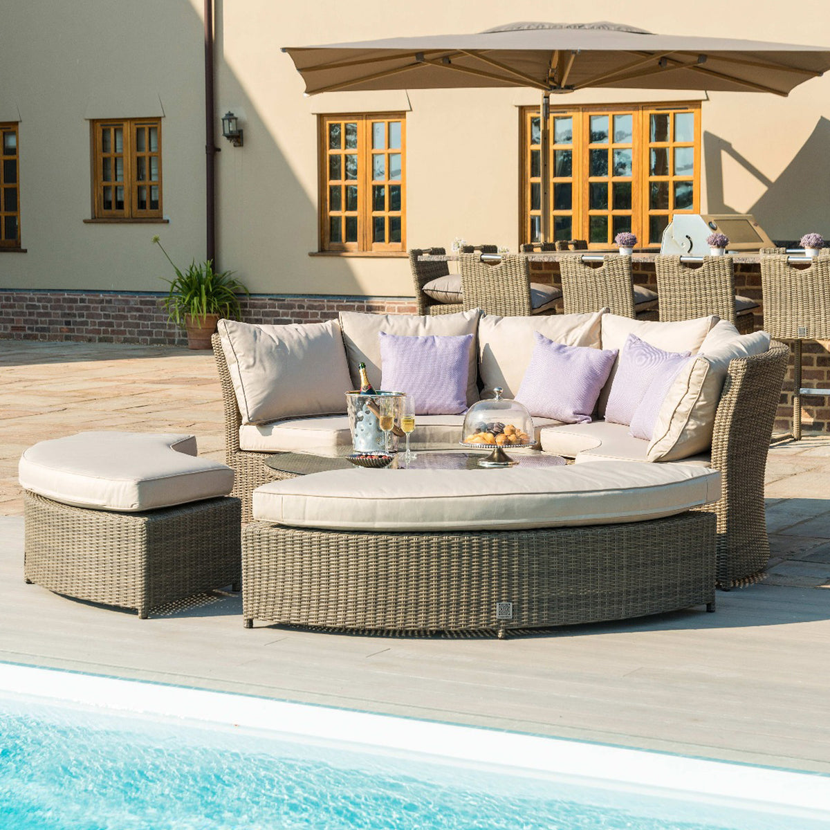 Maze Winchester Outdoor Rattan Lifestyle Sofa Suite