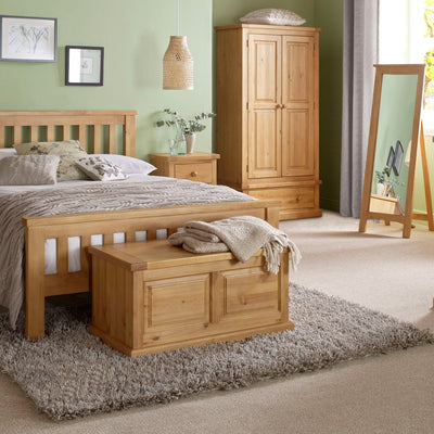 Chiswick Pine Blanket Box