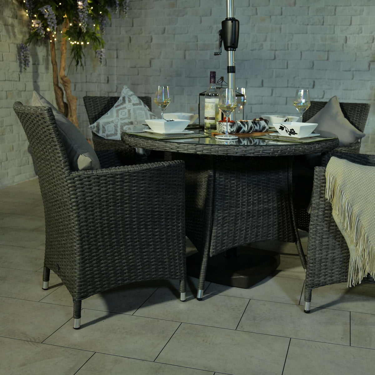 Paris 110cm 4 Seat Rattan Round Dining Set