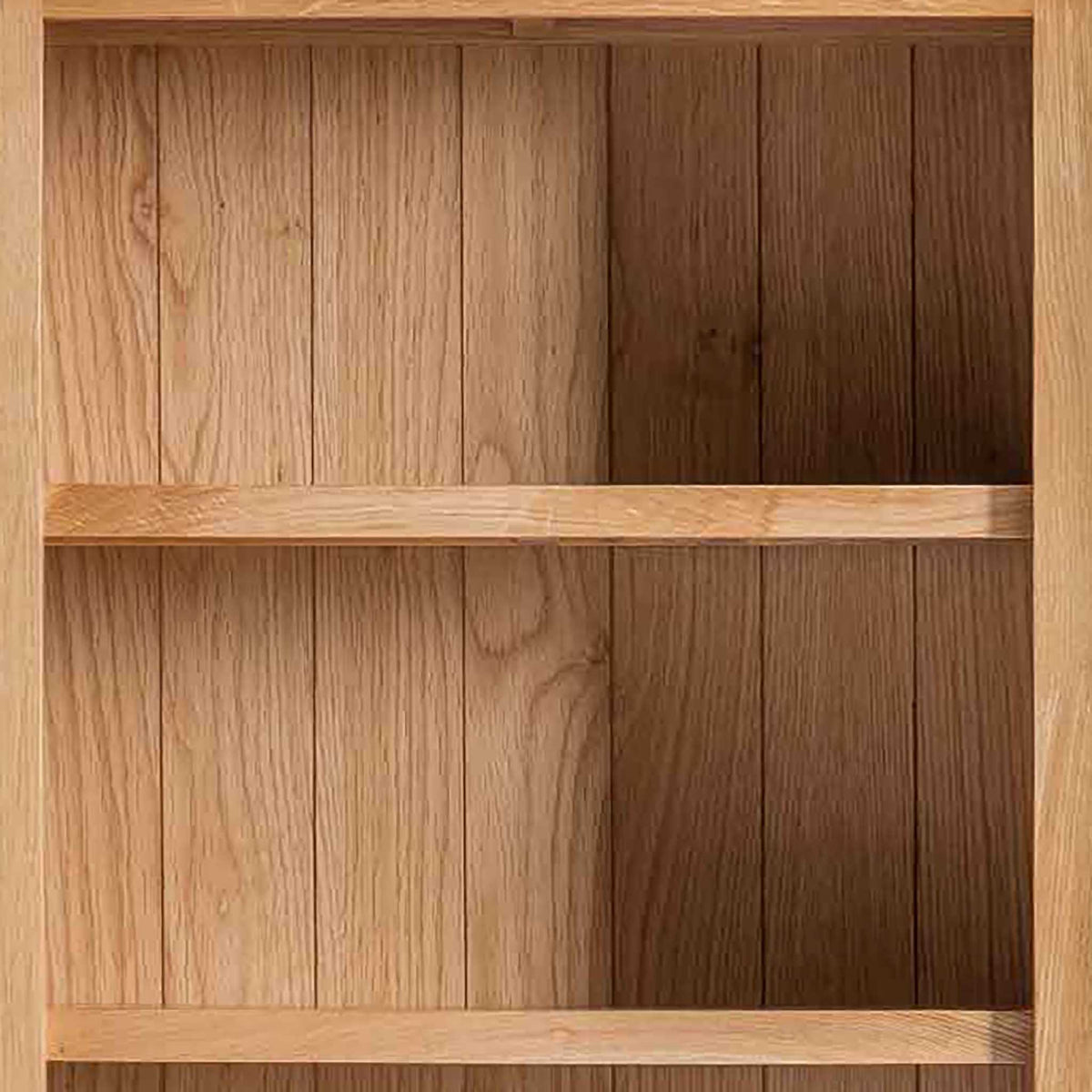 London Oak Slim Bookcase - Close up of shelves and back panelling