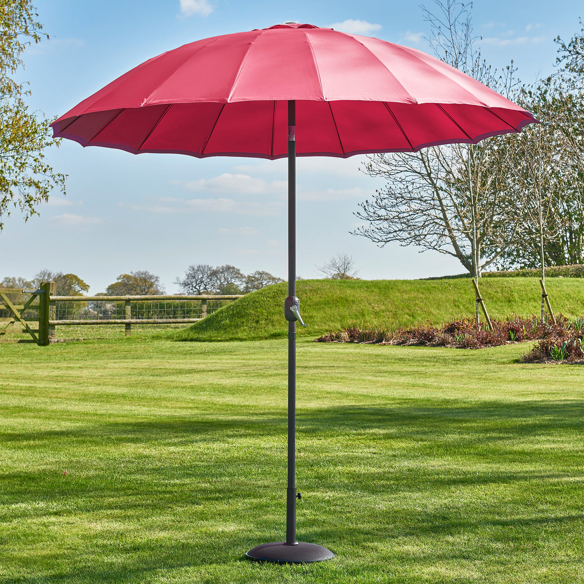Geisha 2.5m Fushia Outdoor Garden Parasol from Roseland