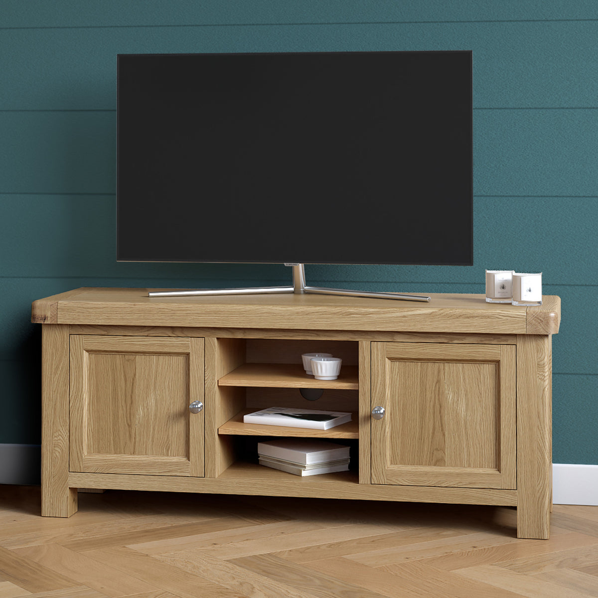 Portland Oak Wide 140cm TV Unit for Living room