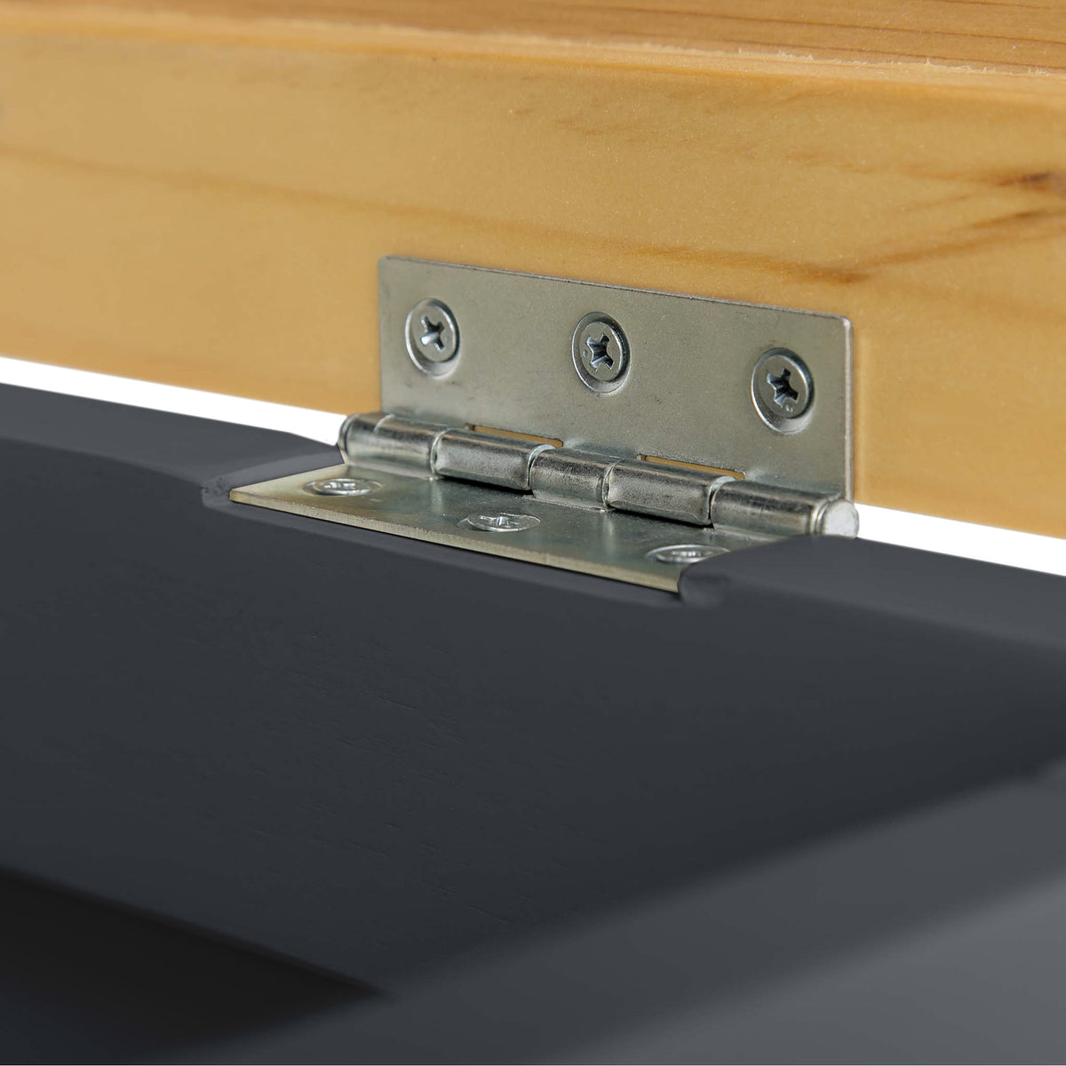 Farrow Blanket Box