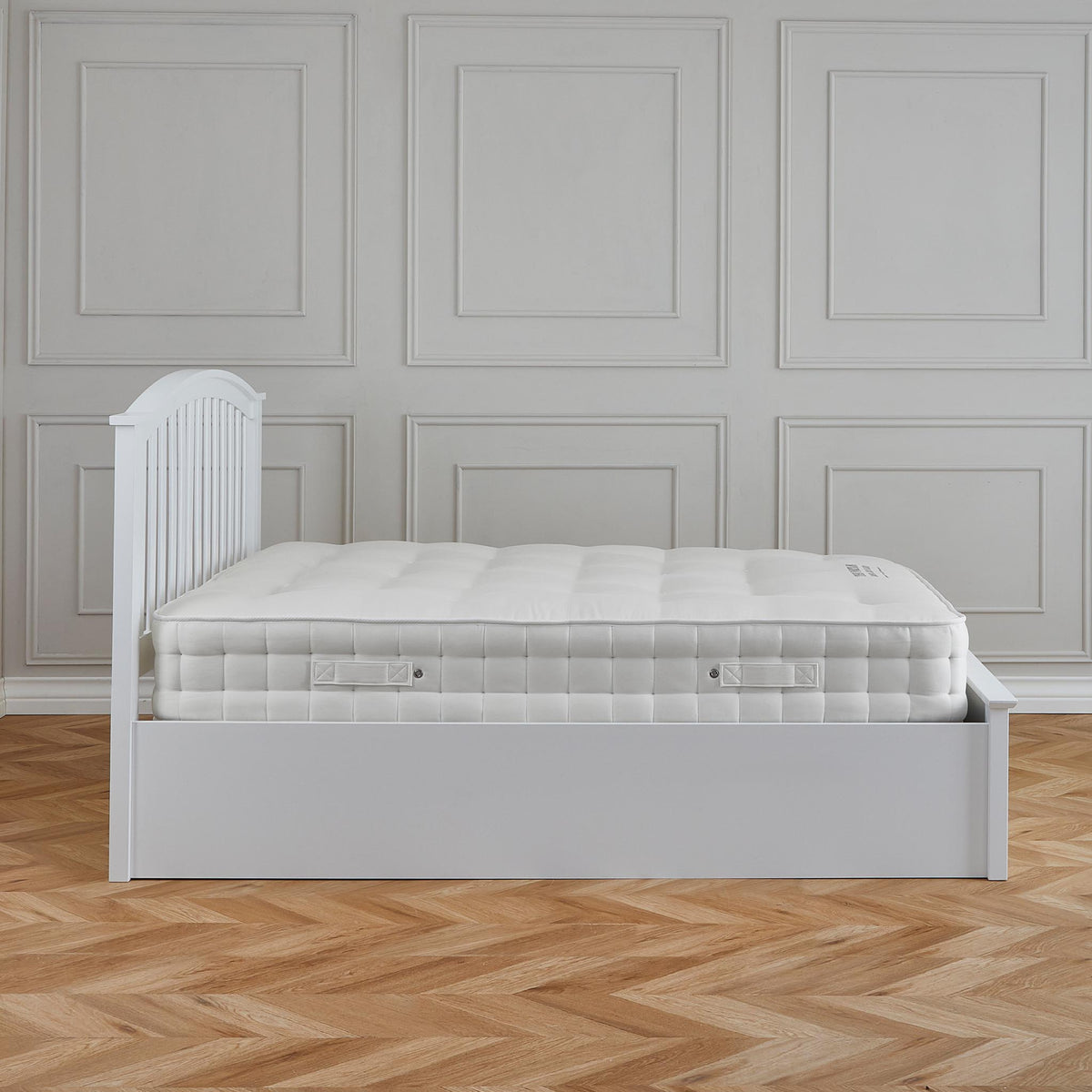 Chiltern White Ottoman Storage Bed