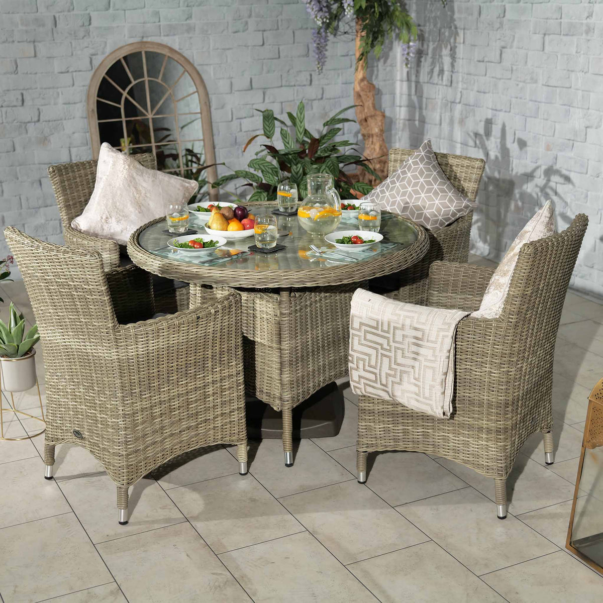 Wentworth 110cm 4 Seater Rattan Round Garden Dining Set from Roseland Furniture