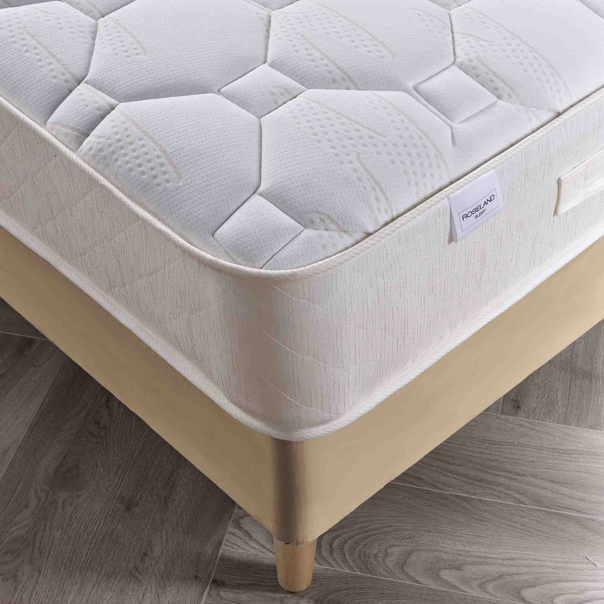 corner close up of the Roseland Sleep Faye Pocket Mattress