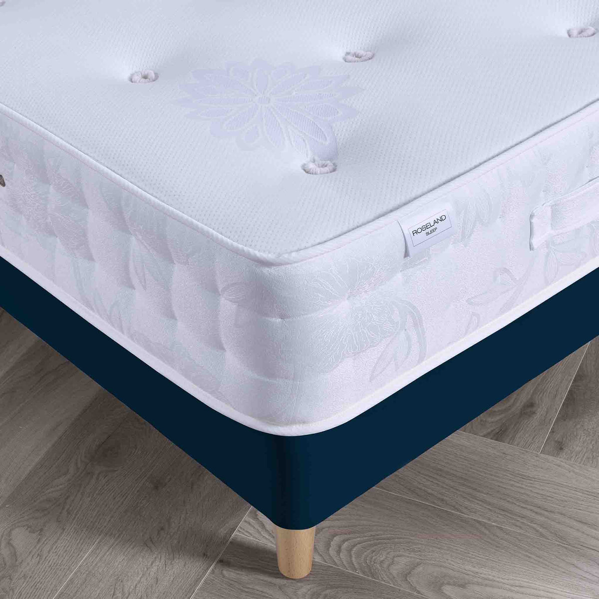 corner close up of the Roseland Sleep Sicily Pocket Mattress