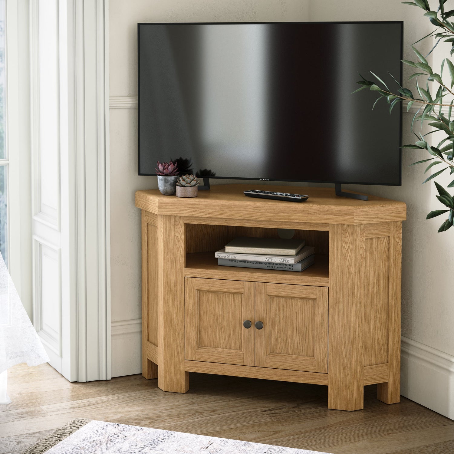 Small Living Room Ideas: Space-Saving Tips