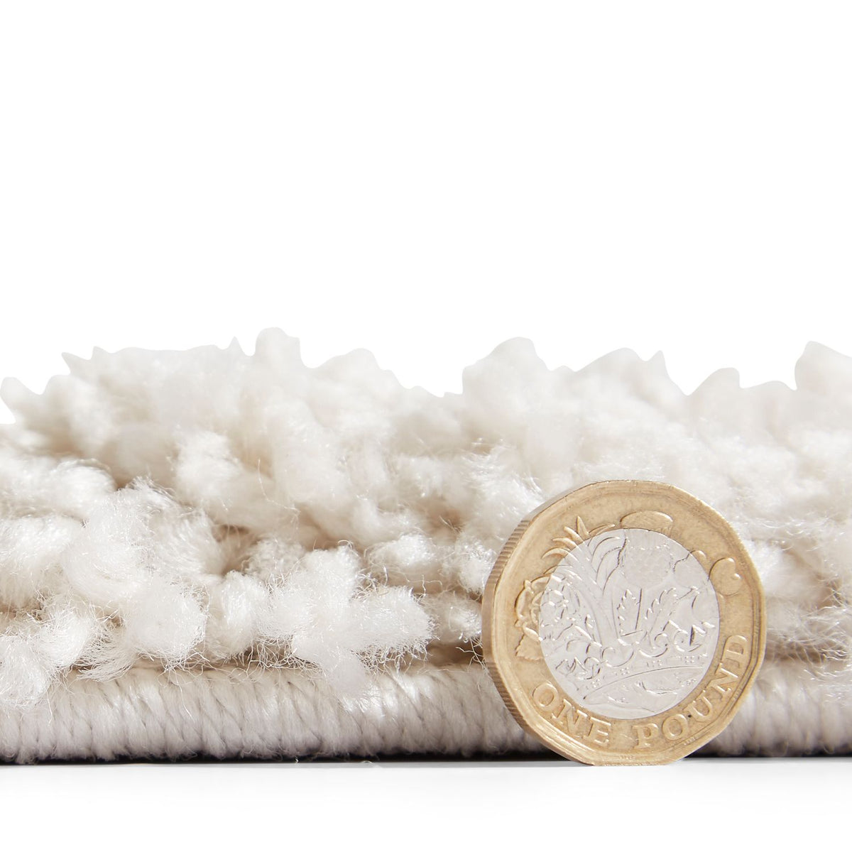 Cream Willow Shaggy Tasselled Diamond Rug from Roseland Furniture