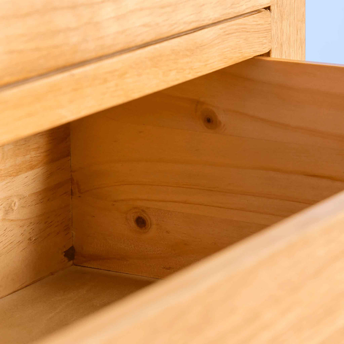 Surrey Oak 5 Wide Drawer Chest - close up of internal drawer