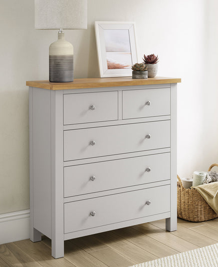 Chest of Drawers for Bedroom Storage