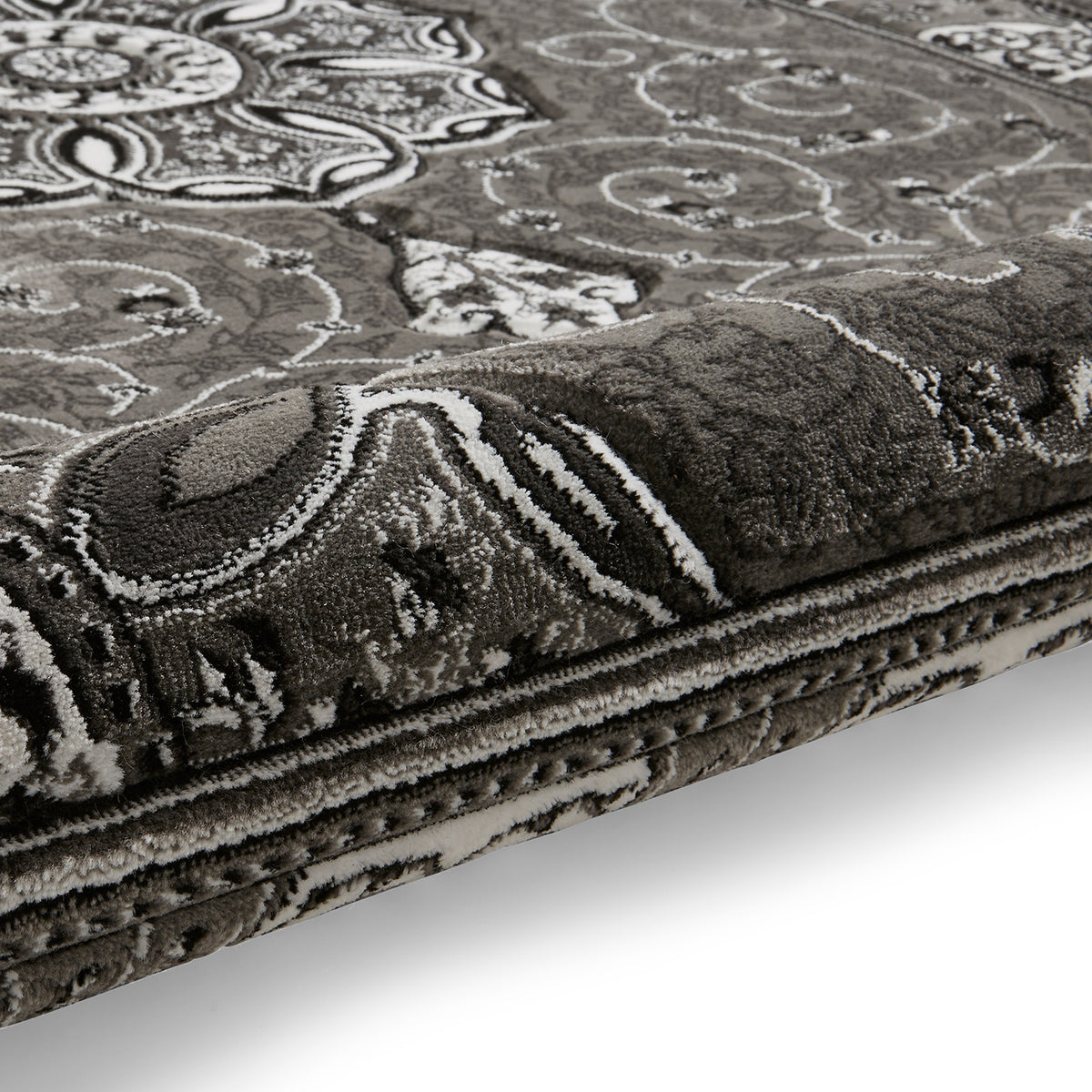 Holden Silver Rug from Roseland Furniture