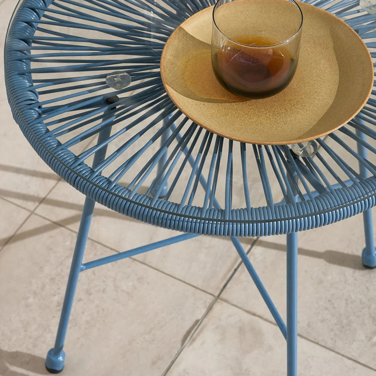 tectake® Bistroset - 2 Stoelen en 1 Tafel - Acapulco-stijl tectake® Bistroset - 2 Stoelen en 1 Tafel - Acapulco-stijl