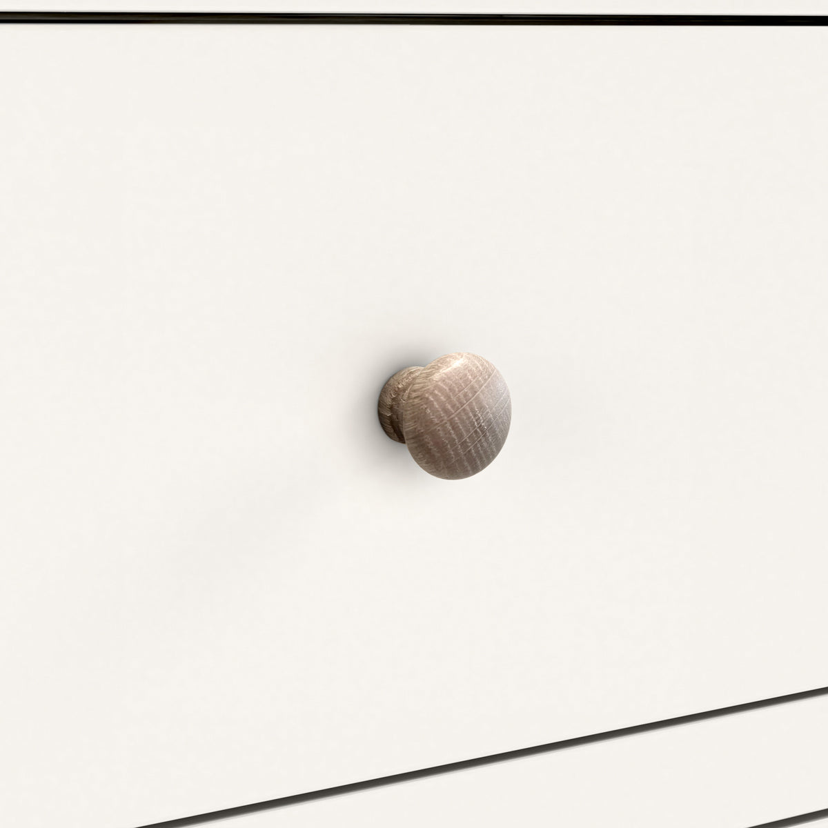 Farrow XL Coconut White 8 Drawer Chest with wooden handles from Roseland Furniture