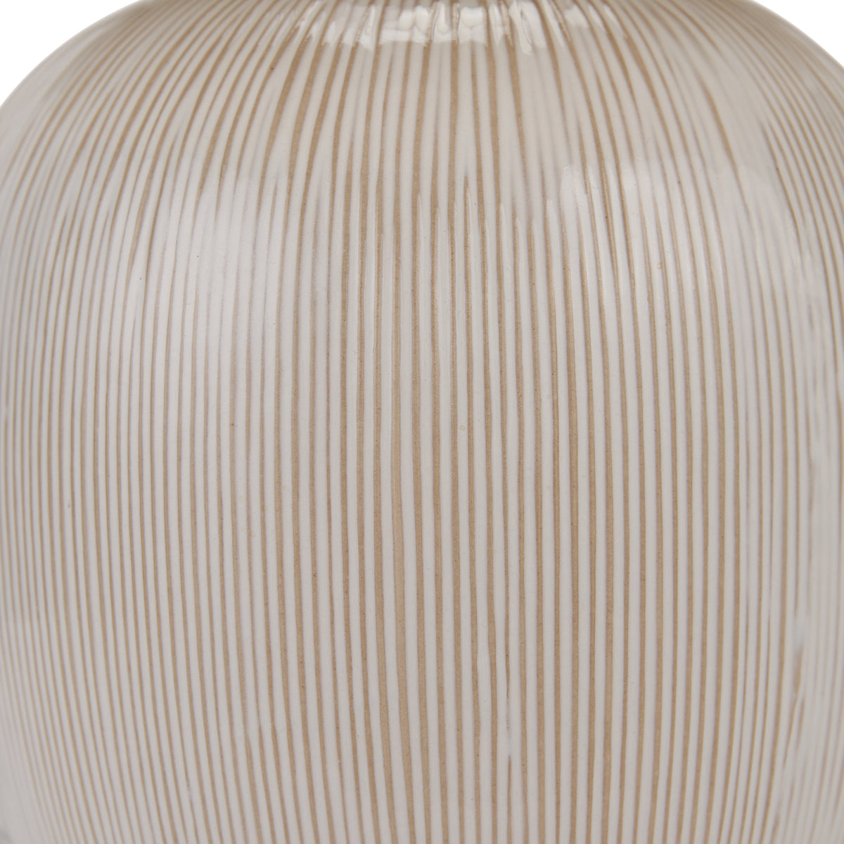 Greta Cream Textured Ceramic Table Lamp for Scandi Living Rooms – Roseland  Furniture