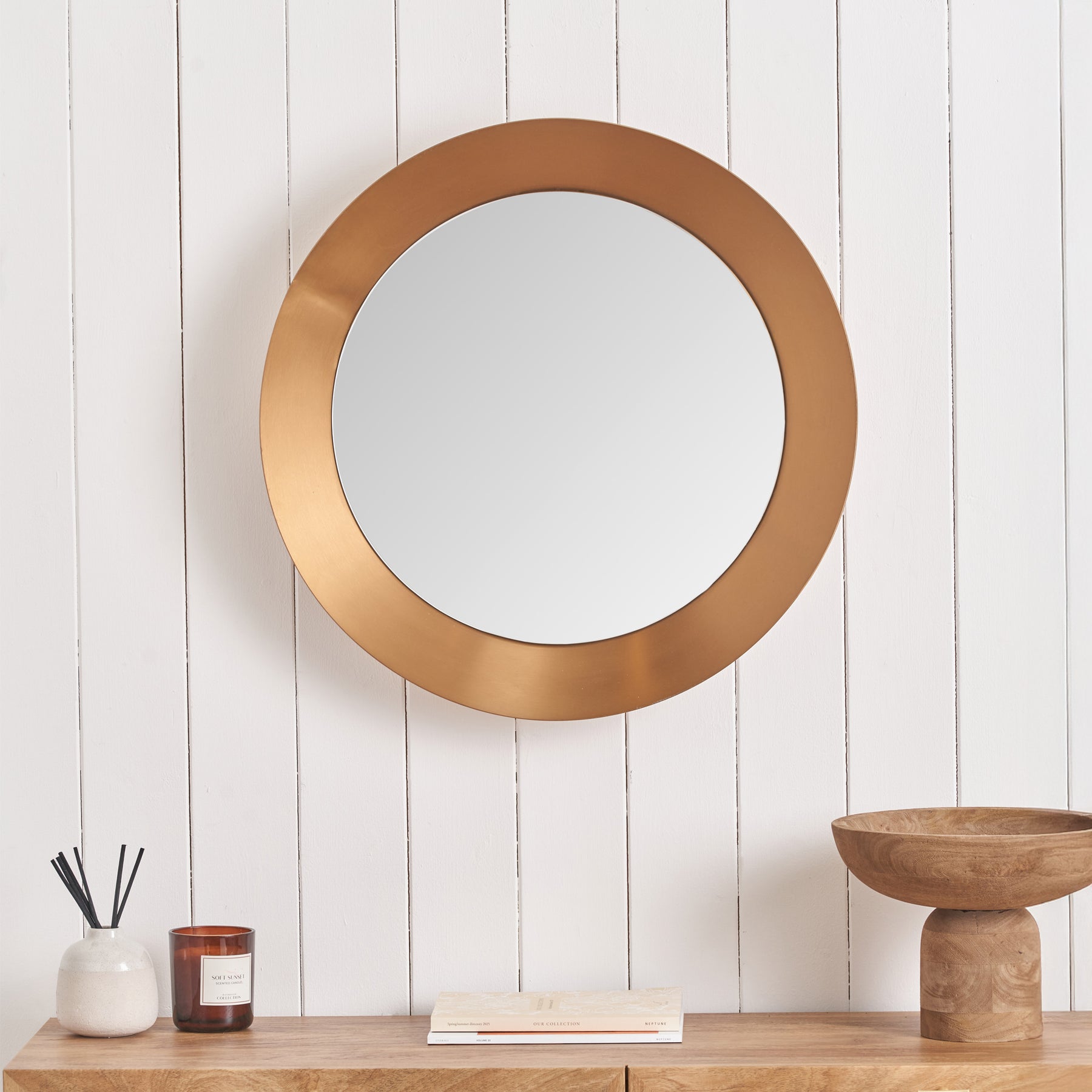 Venice Angled Frame Round Wall Mirror BGold S from Roseland Furniture