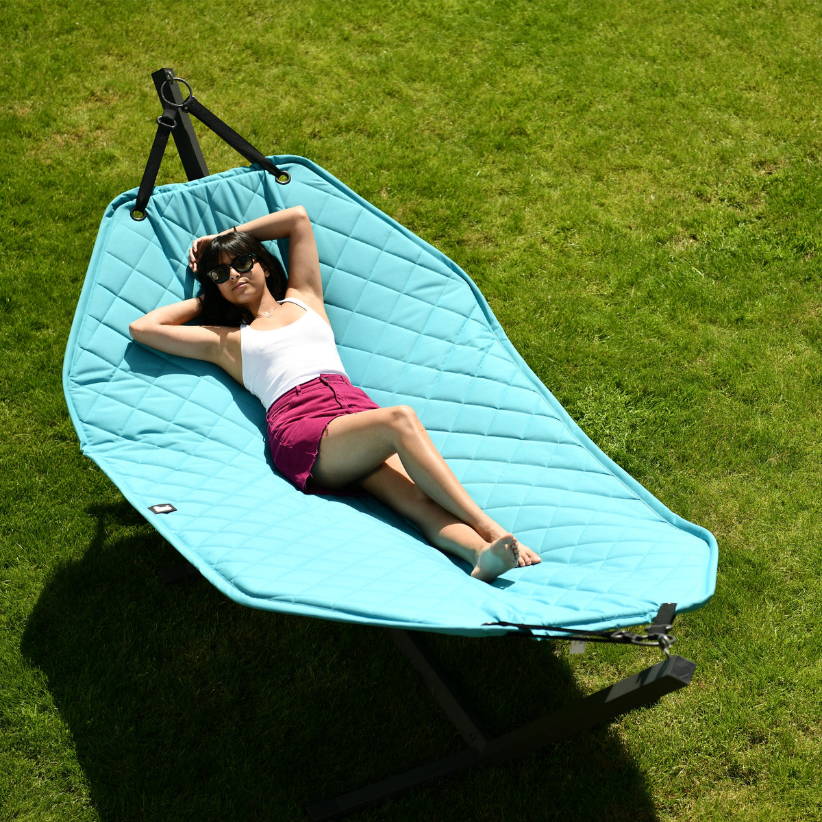 Extreme Lounging Aqua B Hammock with Cushion for garden