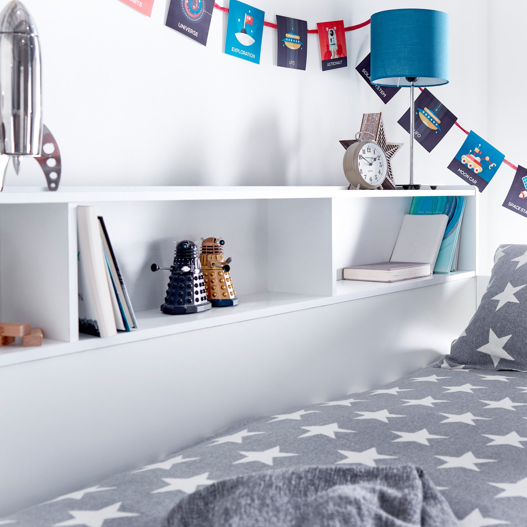 Daltrey White Single Mid Sleeper Bed