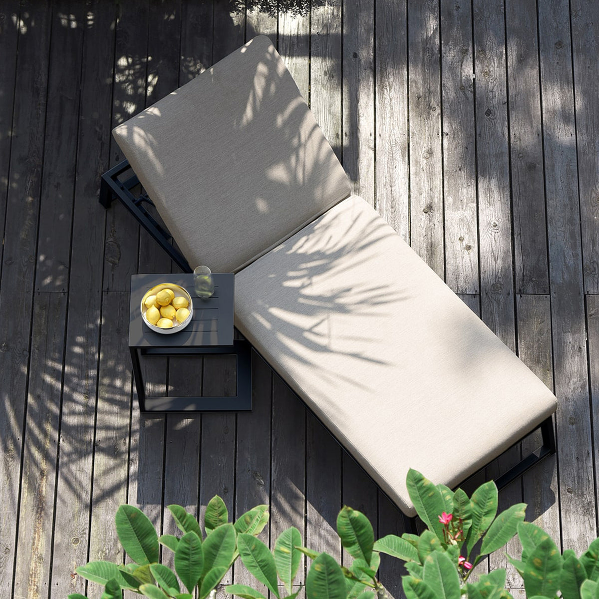 Maze Allure Outmeal Sunlounger