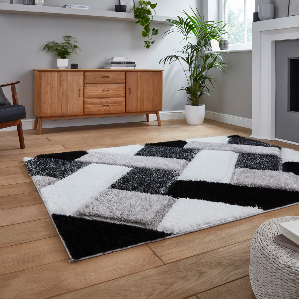 Lennox Black White Geometric Shaggy Rug for bedroom