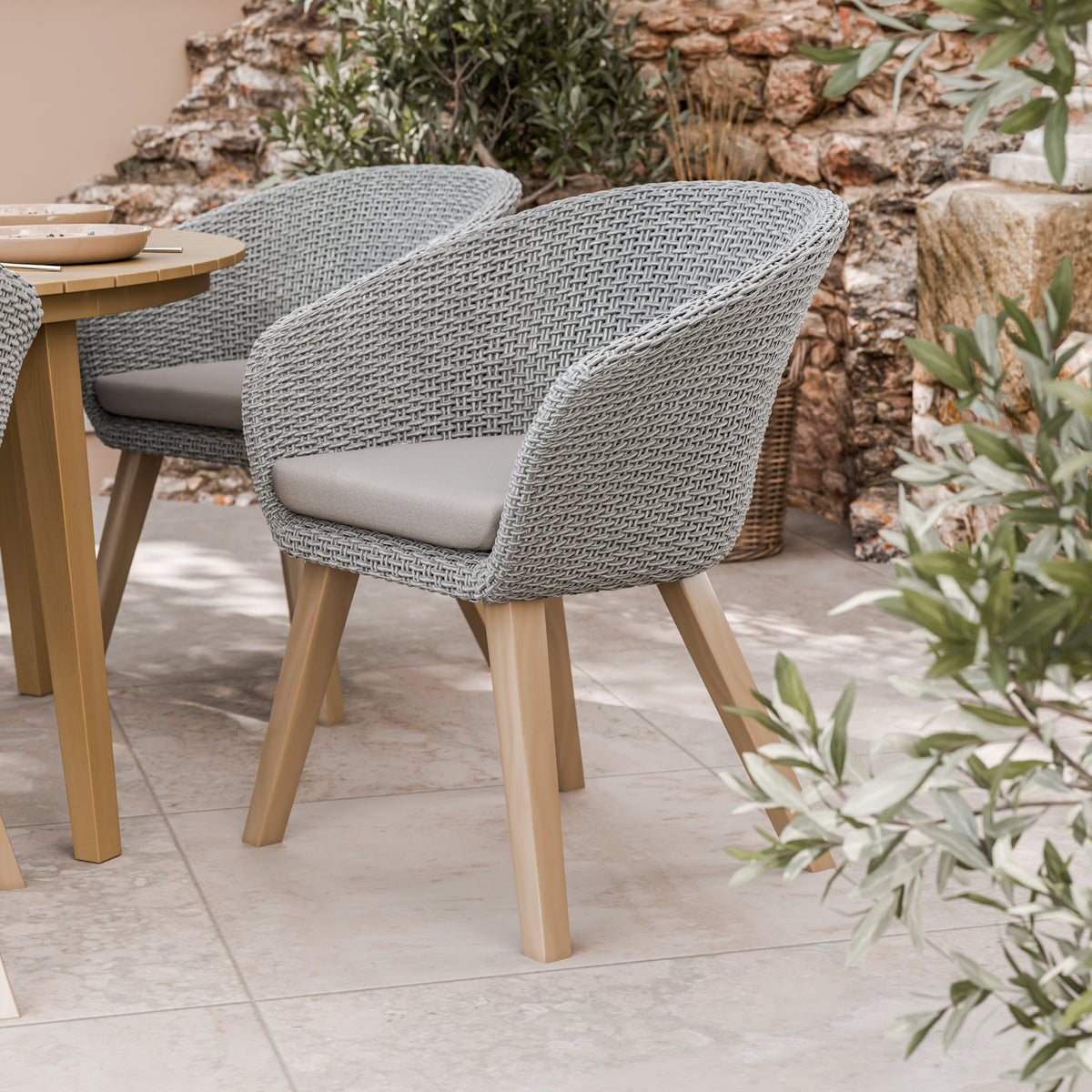 FSC 1 Roma 150cm Round Table w 6 Sol Dining Chairs Concrete Insert from Roseland Furniture