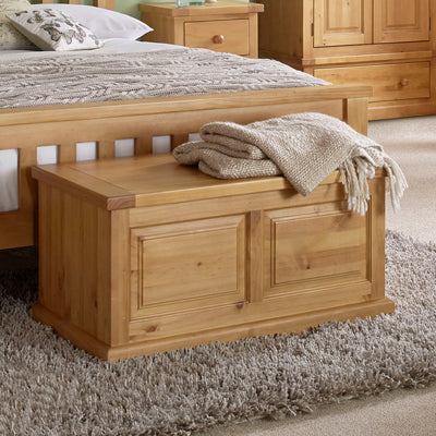 Chiswick Pine Blanket Box