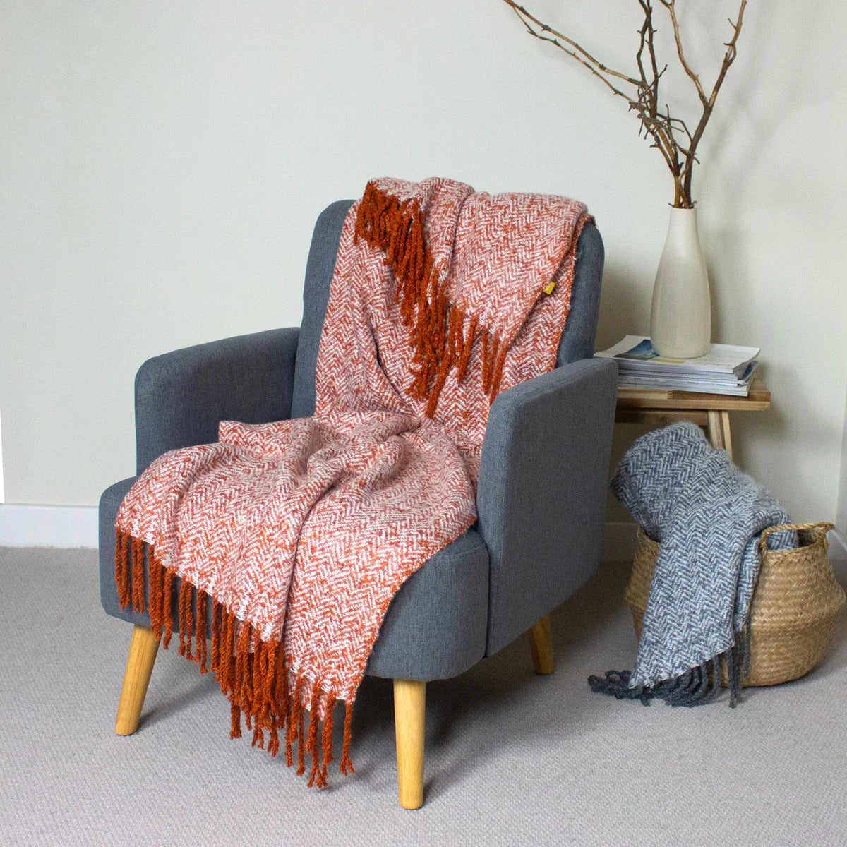 How to Make Your Living Room Cosy for Autumn