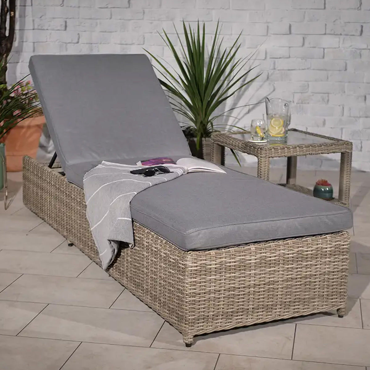 Wentworth Multi Position Sun Lounger from Roseland Furniture
