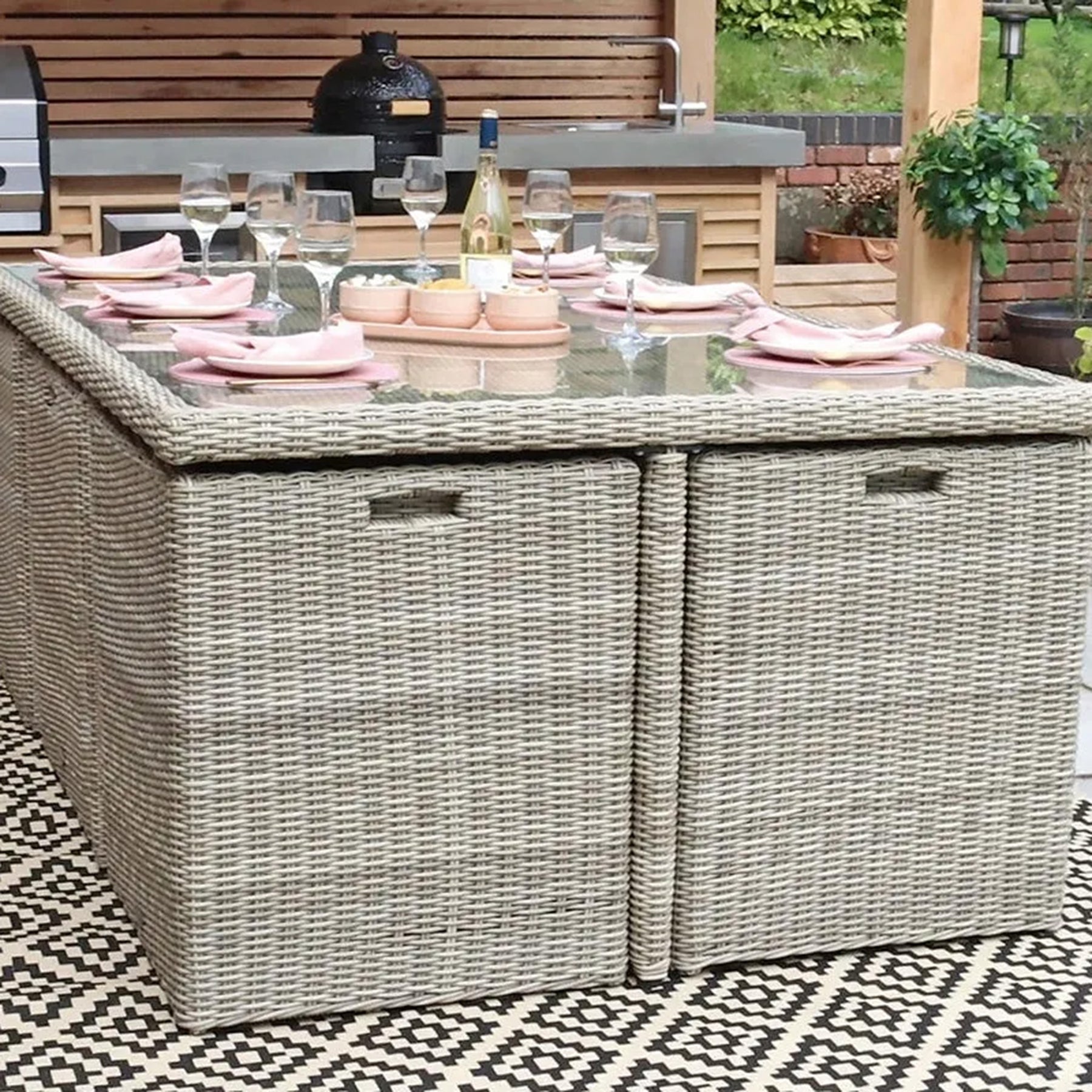 Wentworth Rattan 10 Seater Cube Set