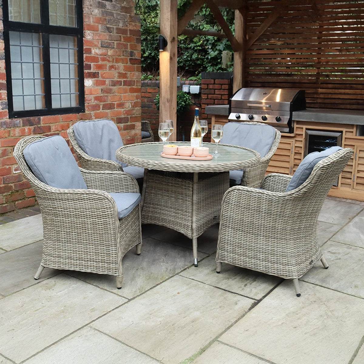 Okcora 31.5 Inch Round Patio Table – Grey Wicker Rattan With Metal Frame, Seats 4, Outdoor Dining