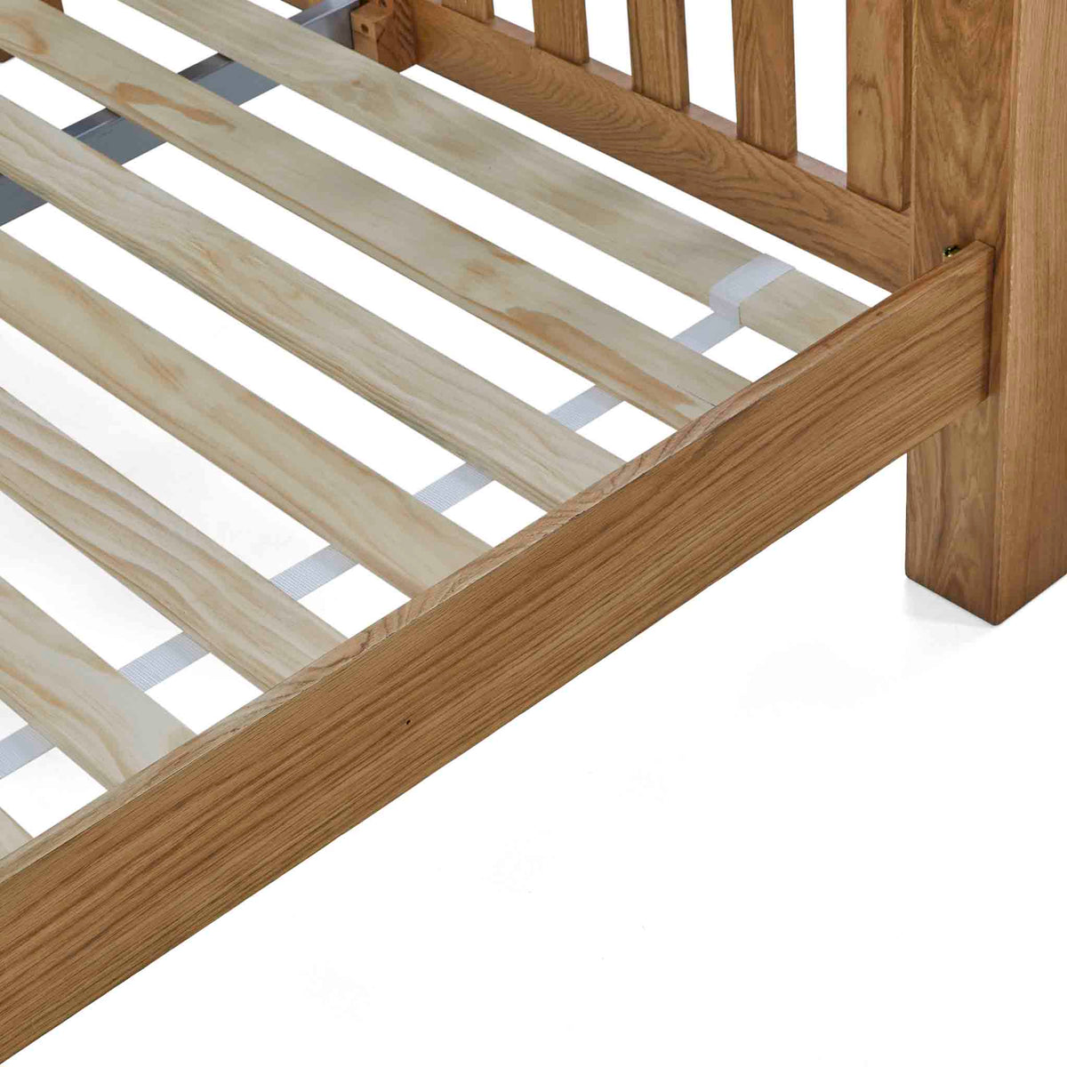 Abbey Grande Oak Bed Frame Double or King Size - Close up of slats and middle bar on bedframe