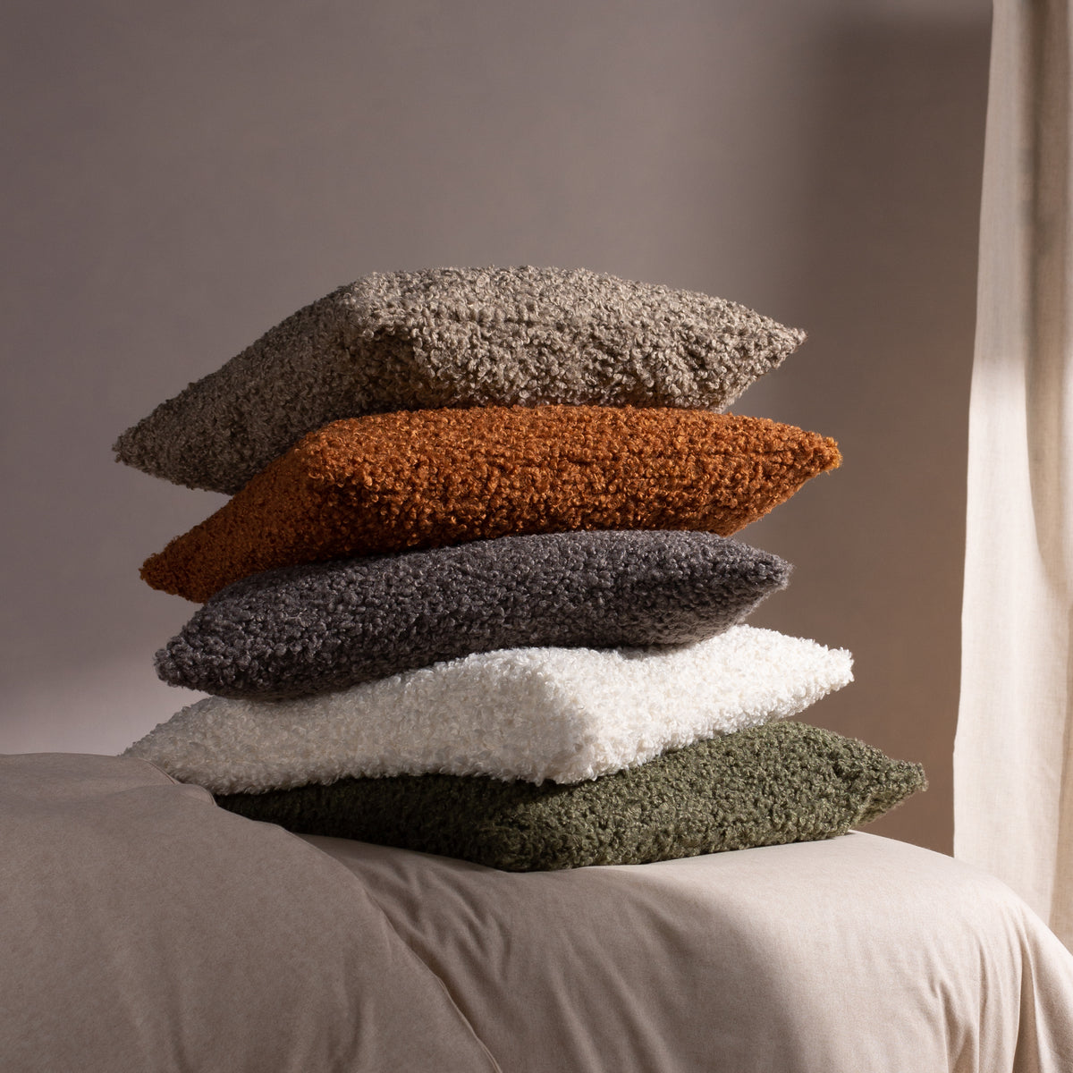 Cabu 45cm Boucle Fleece Cushion 