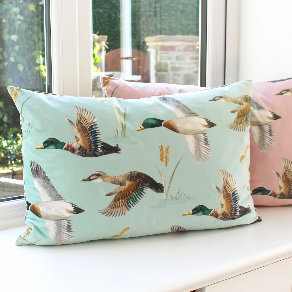 Country Duck Pond 43cm Polyester Velvet Cushion