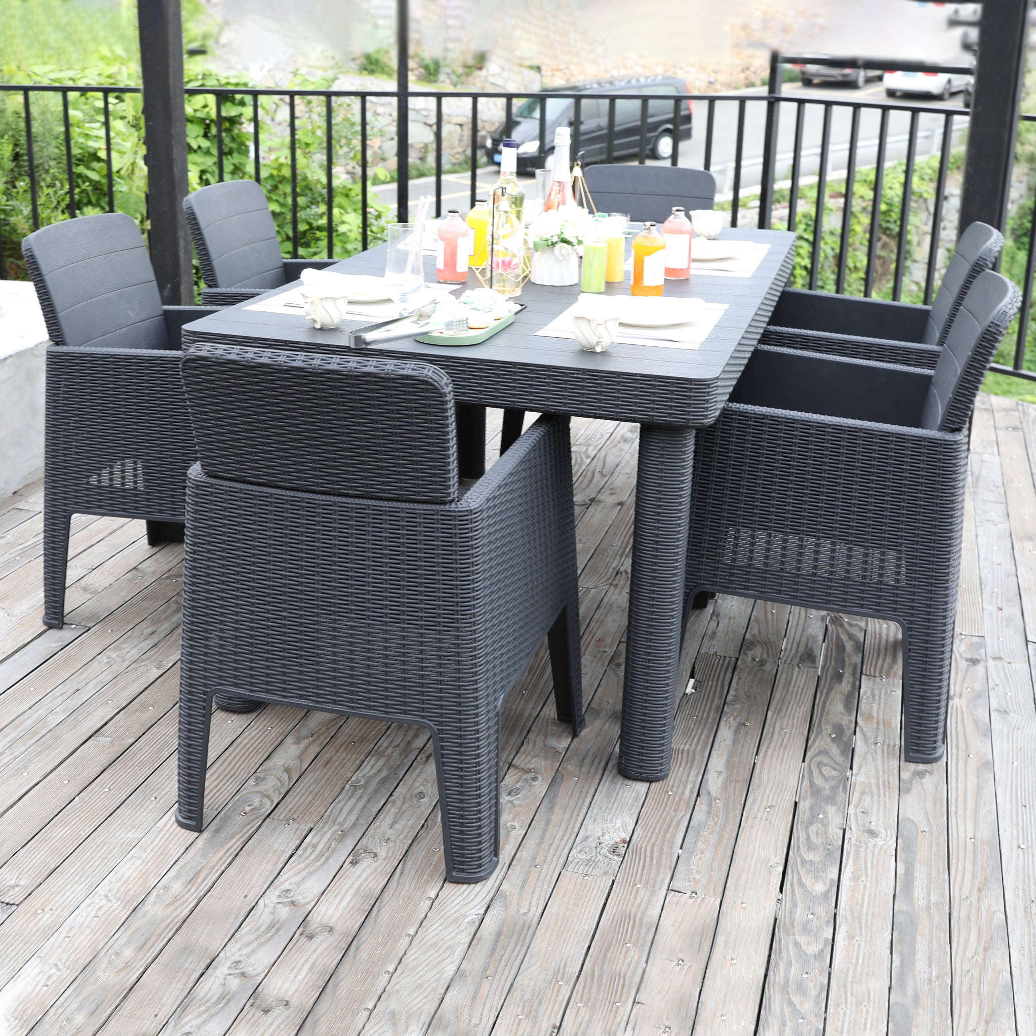 Oblong garden top table