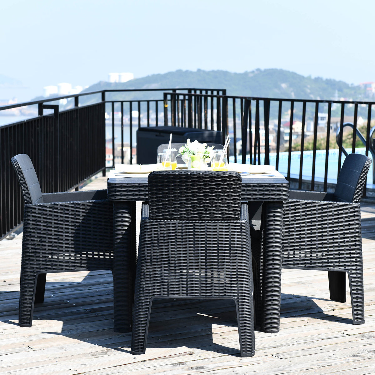 Faro Black 4 Seat Square Patio Dining Set 