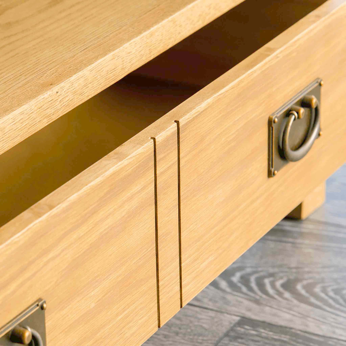 Surrey Oak waxed TV stand 90cm - Close up of Drawer