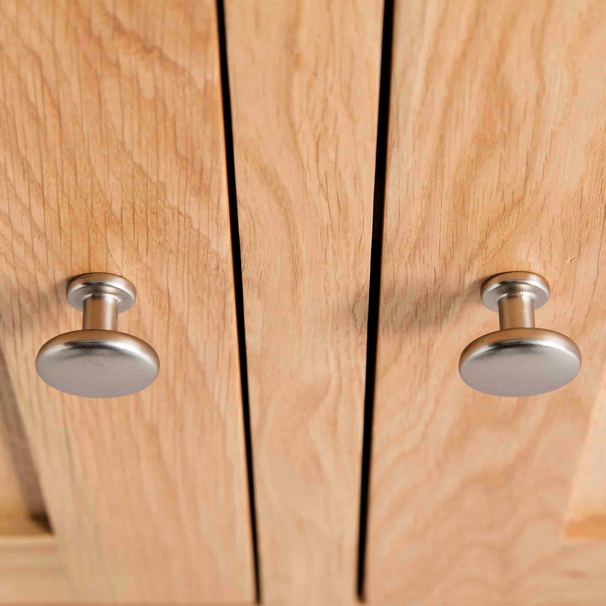 London Oak Mini Sideboard - Close up of cupboard door knobs
