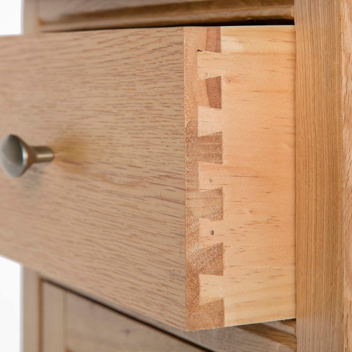 Hampshire Oak Lamp Table - Close up of dovetail joints on drawer