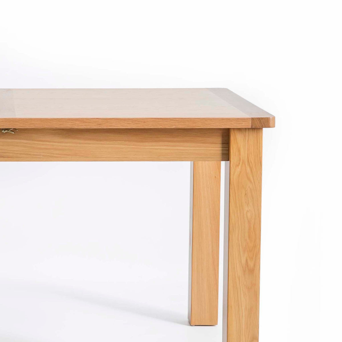 Hampshire Oak Small Extending Dining Table -  Close up of legs and top of table