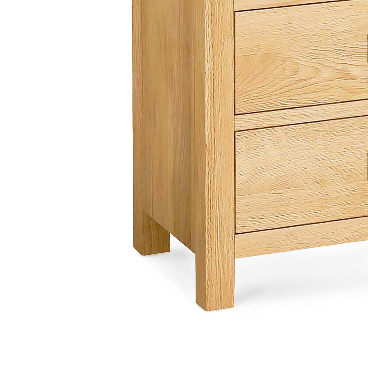 Surrey Oak waxed 5 drawer wide chest - Close Up of Feet