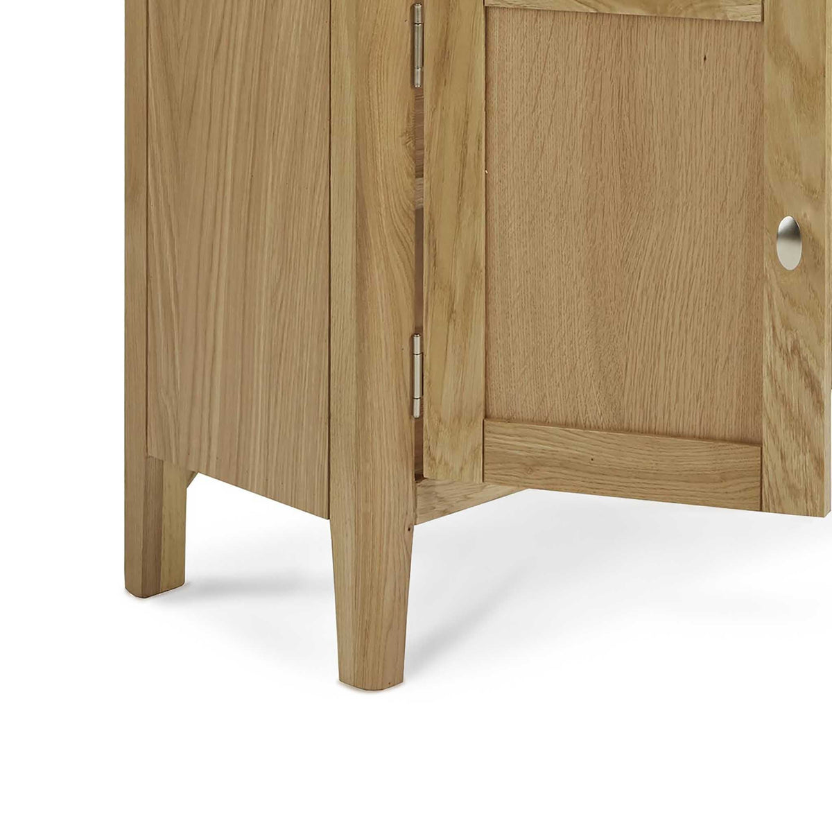 Alba Oak Mini Sideboard - Close up of feet