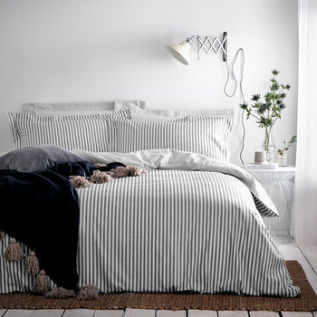 Erika Duvet Set
