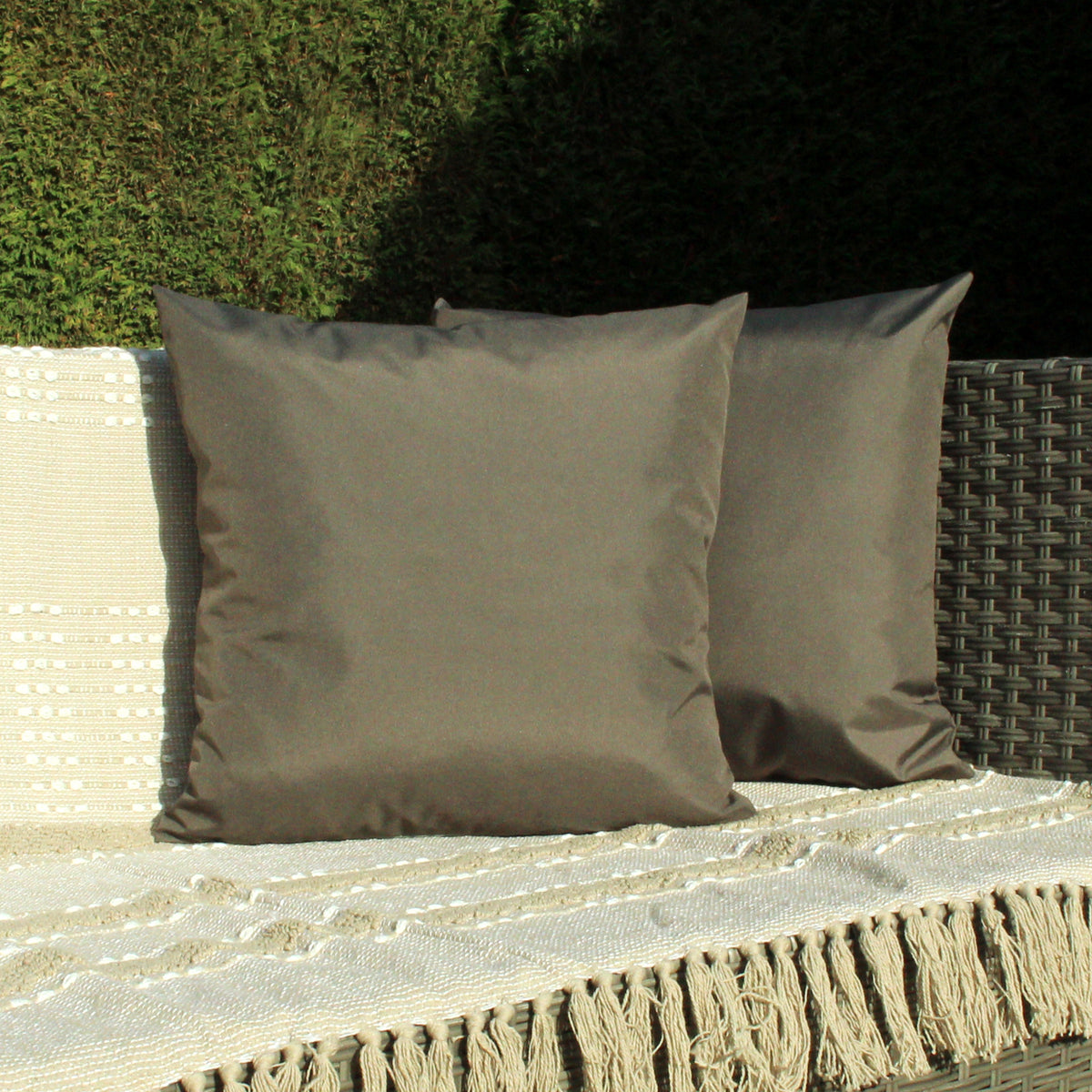 Wrap 43X43 Outdoor Polyester Cushion Olive 2 Pack